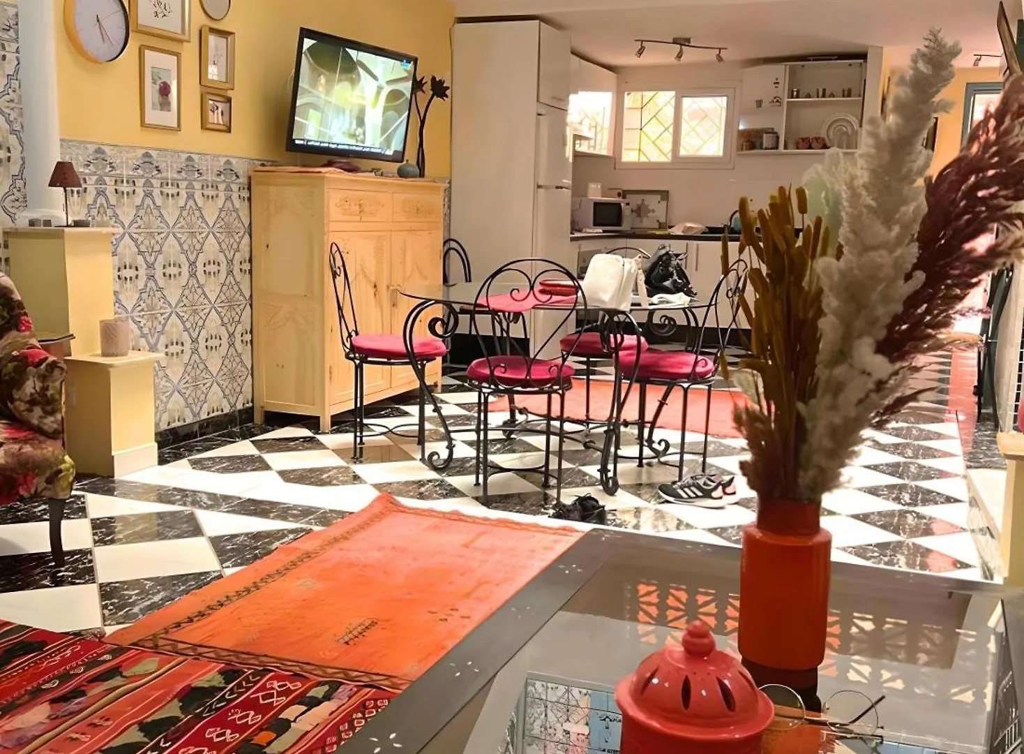 Tres Beau Riad A Marrakech Avec Piscines Marrakesh